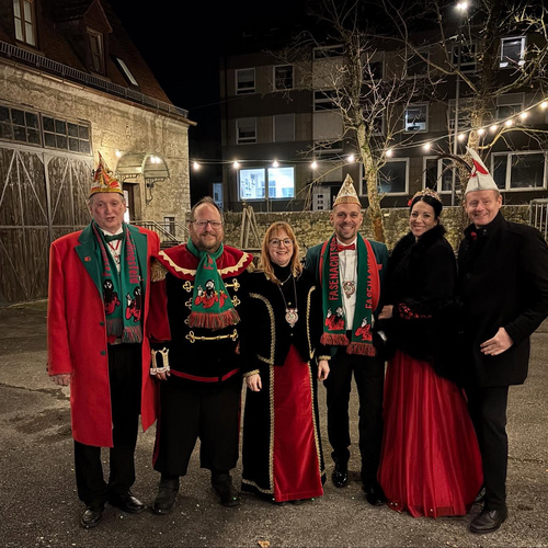 🎉✨ Die 5. Jahreszeit ist eröffnet! ✨🎉Am 11. November hieß es endlich wieder: NARRENWECKEN in Heidingsfeld! 🤩🎭Ein...